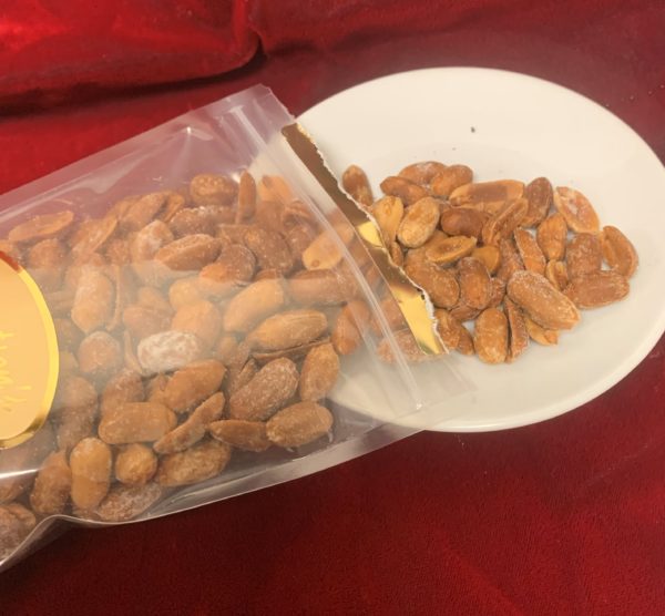 Roasted Jumbo Peanuts